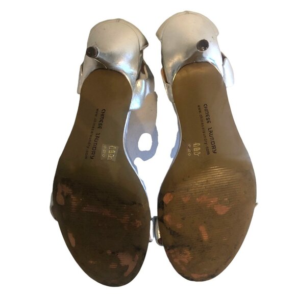 CHINESE LAUNDRY- SILVER WOMEN'S HEELS SIZE 9 - Picture 5 of 6